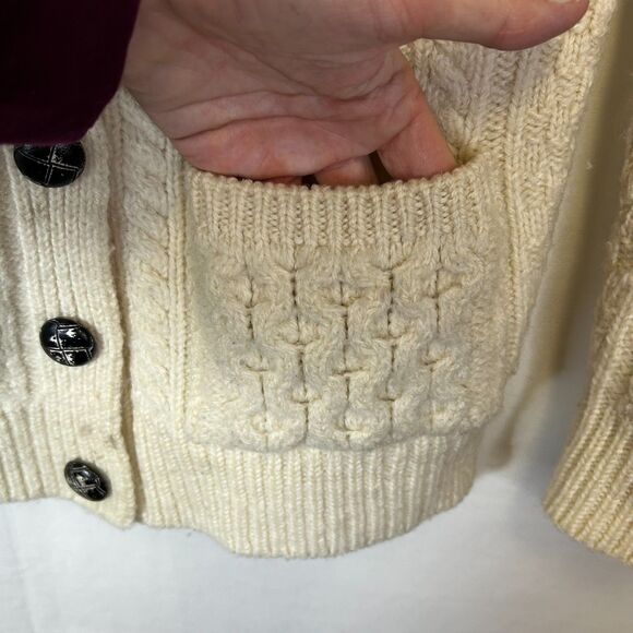 VTG Inis Crafts Ireland Ivory Merino Wool Fisherman Cable Knit Cardigan Size XS - Picture 6 of 12